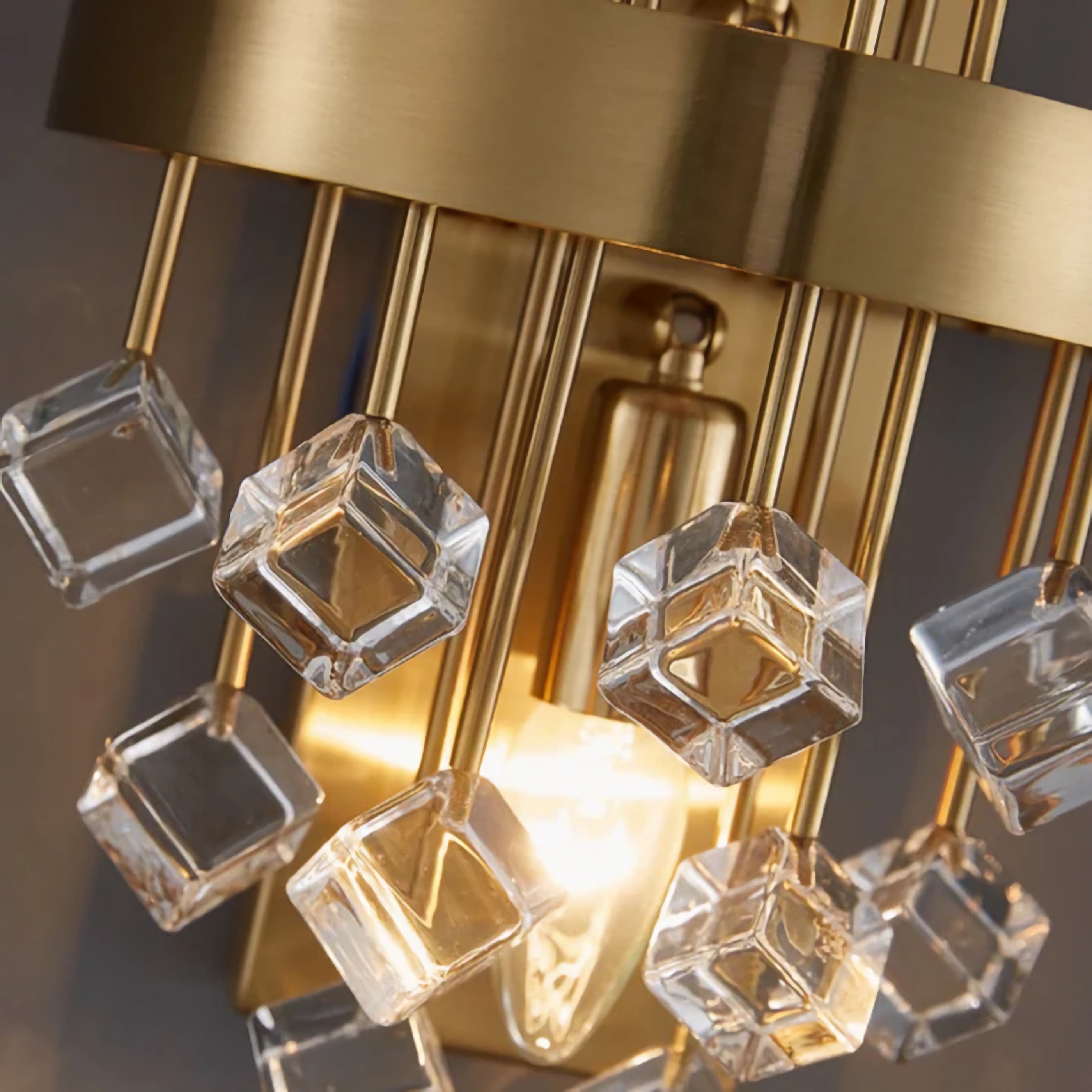 ALYTUS WALL LIGHT