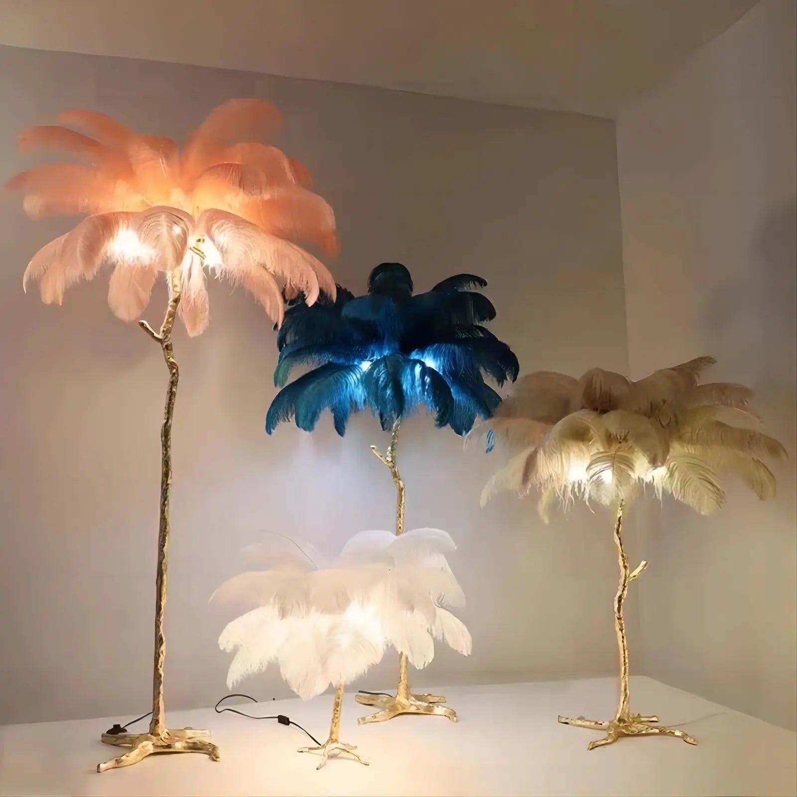 Plumia Floor Lamp