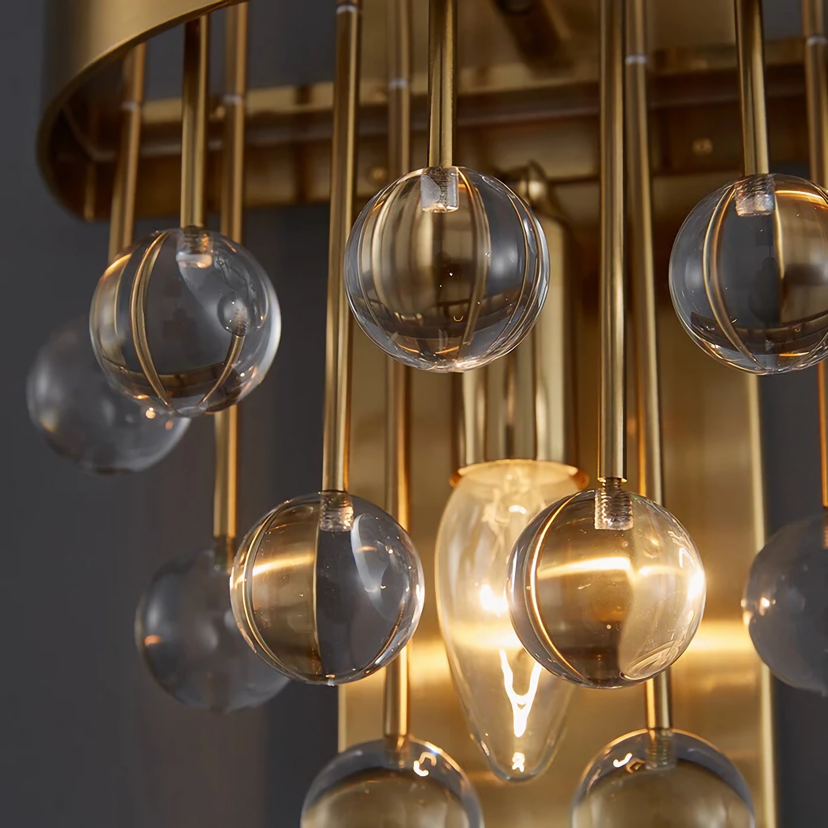 ALYTUS WALL LIGHT