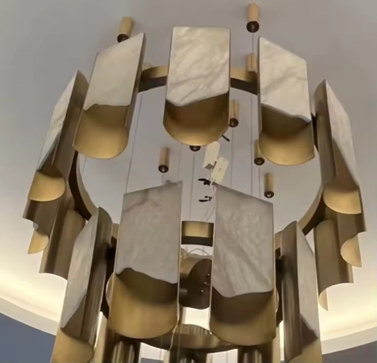 The Vénuz Chandeliers
